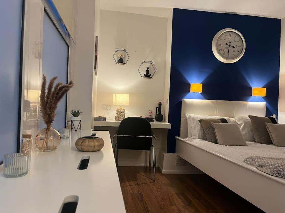 Modern Studio In Barbican Ec1 - Blue - F4 London Luaran gambar